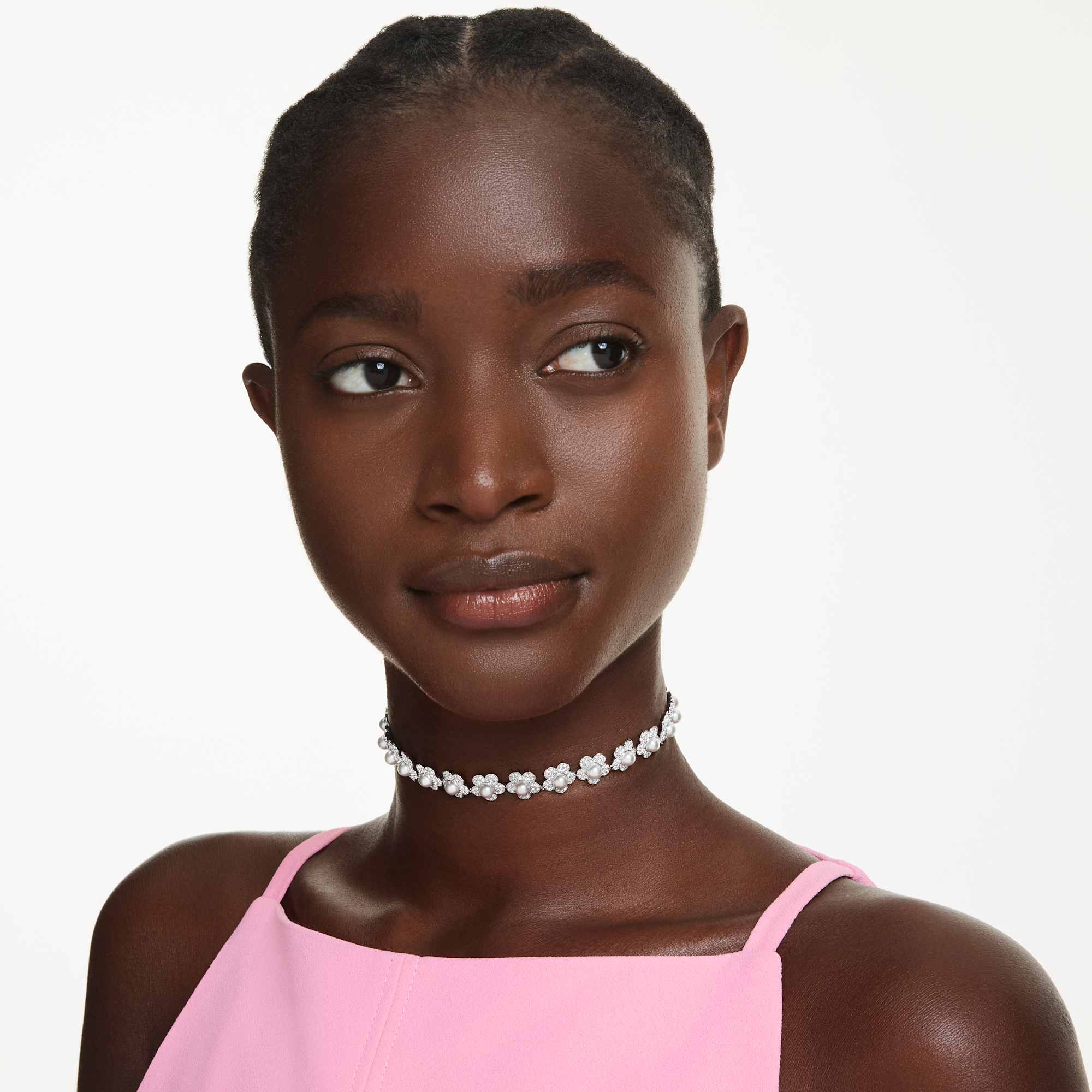 ariana-grande-x-swarovski-choker-crystal-pearl-round-cut-white-rhodium-plated-swarovski-5751250