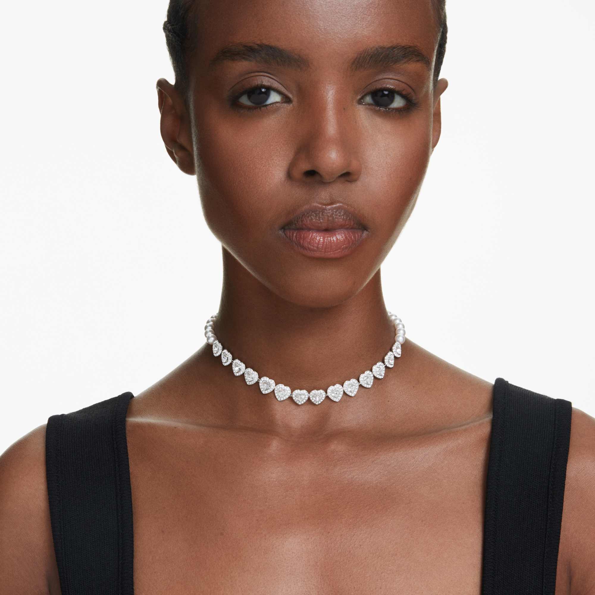 ariana-grande-x-swarovski-choker-mixed-cuts-crystal-pearl-heart-white-rhodium-plated-swarovski-5720861