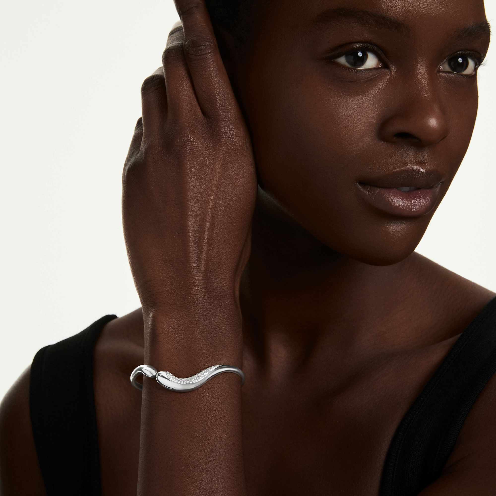 classica-bangle-open-round-cut-white-sterling-silver-swarovski-5740462