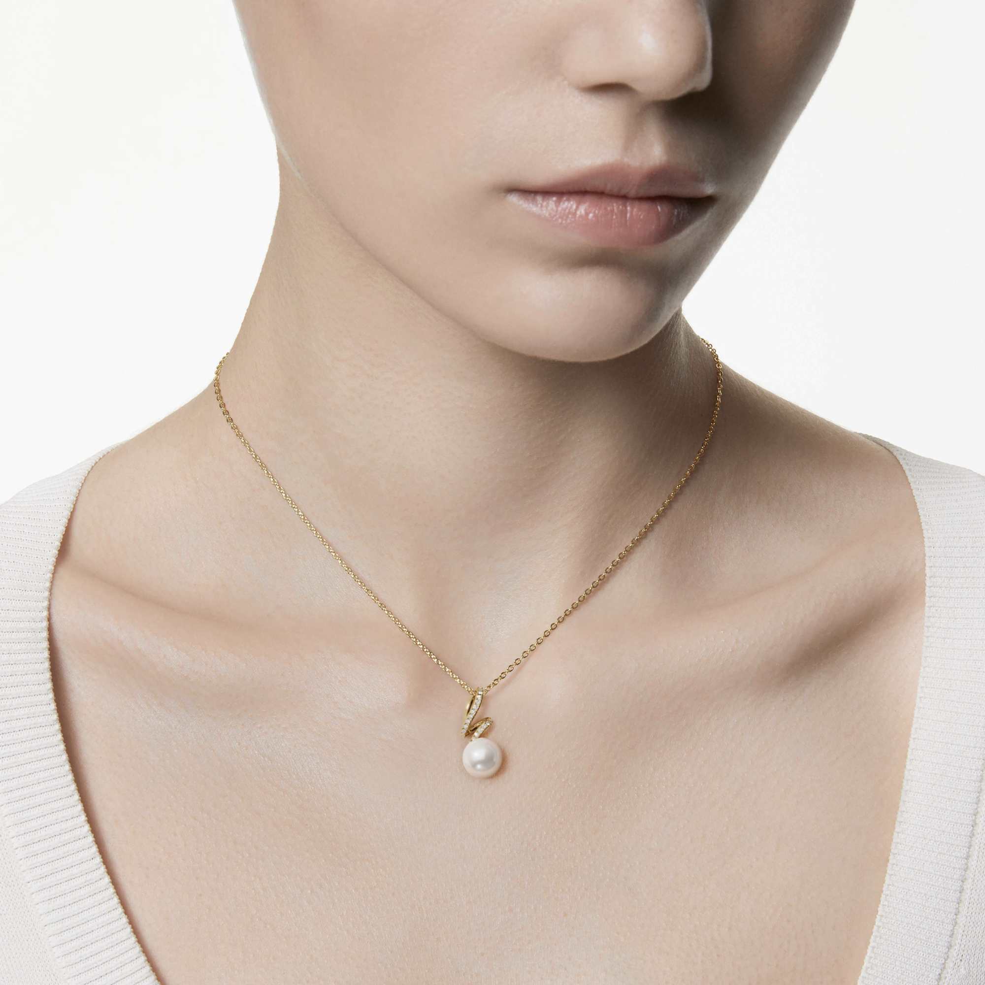 gabriella-pendant-crystal-pearl-round-cut-white-18k-gold-finish-swarovski-5754228