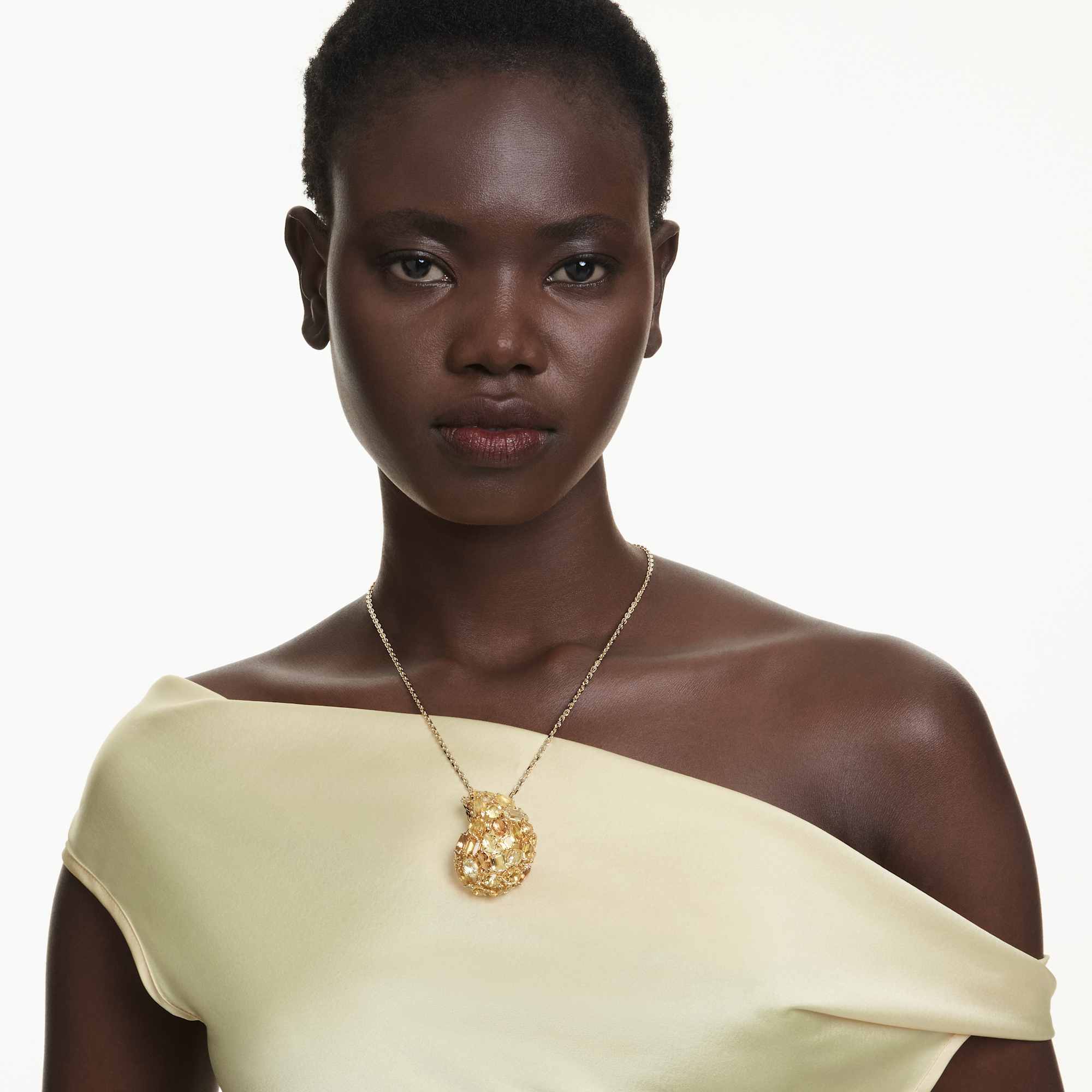 gema-pendant-and-brooch-yellow-18k-gold-finish-swarovski-5732839