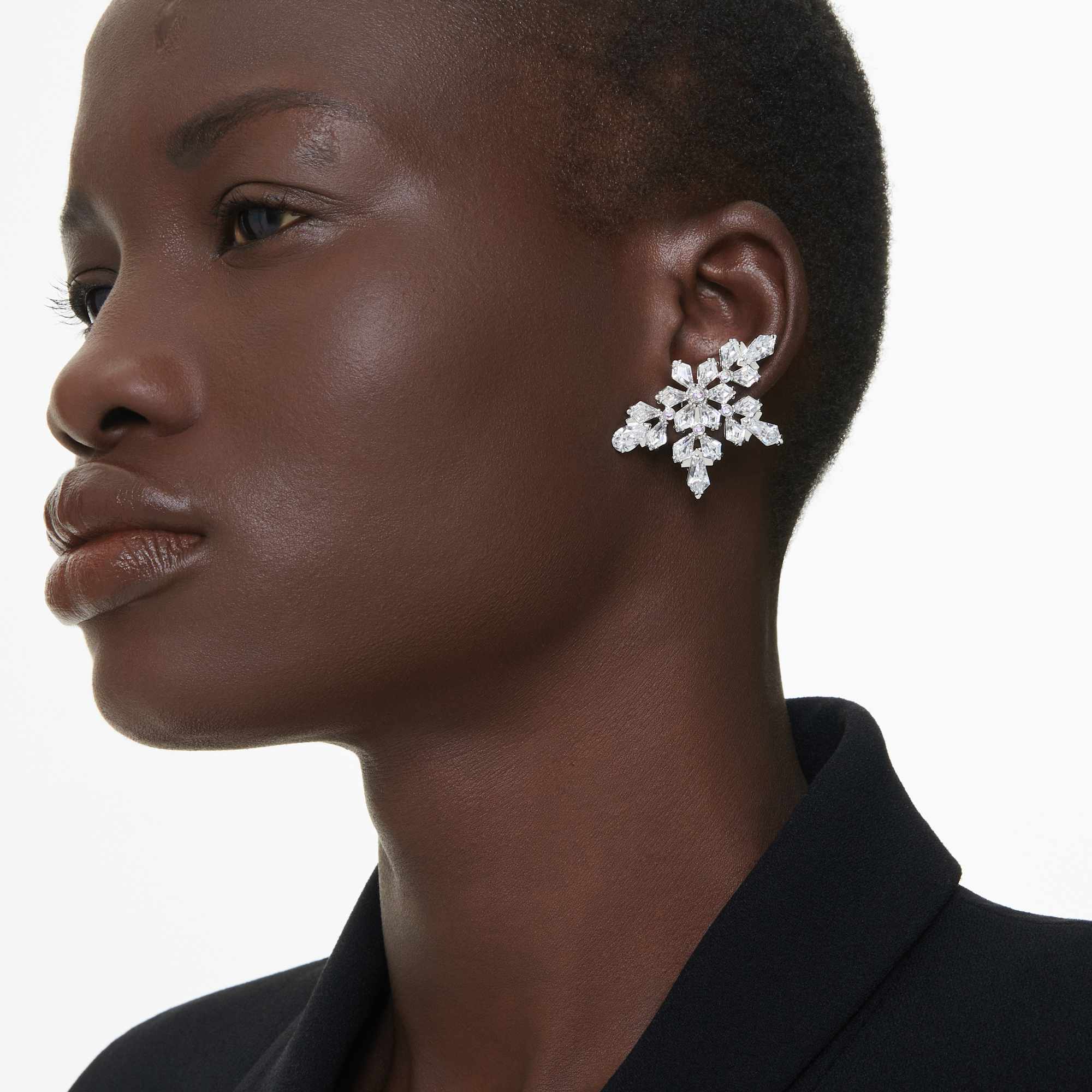 idyllia-clip-earrings-mixed-cuts-half-snowflake-white-rhodium-plated-swarovski-5692635