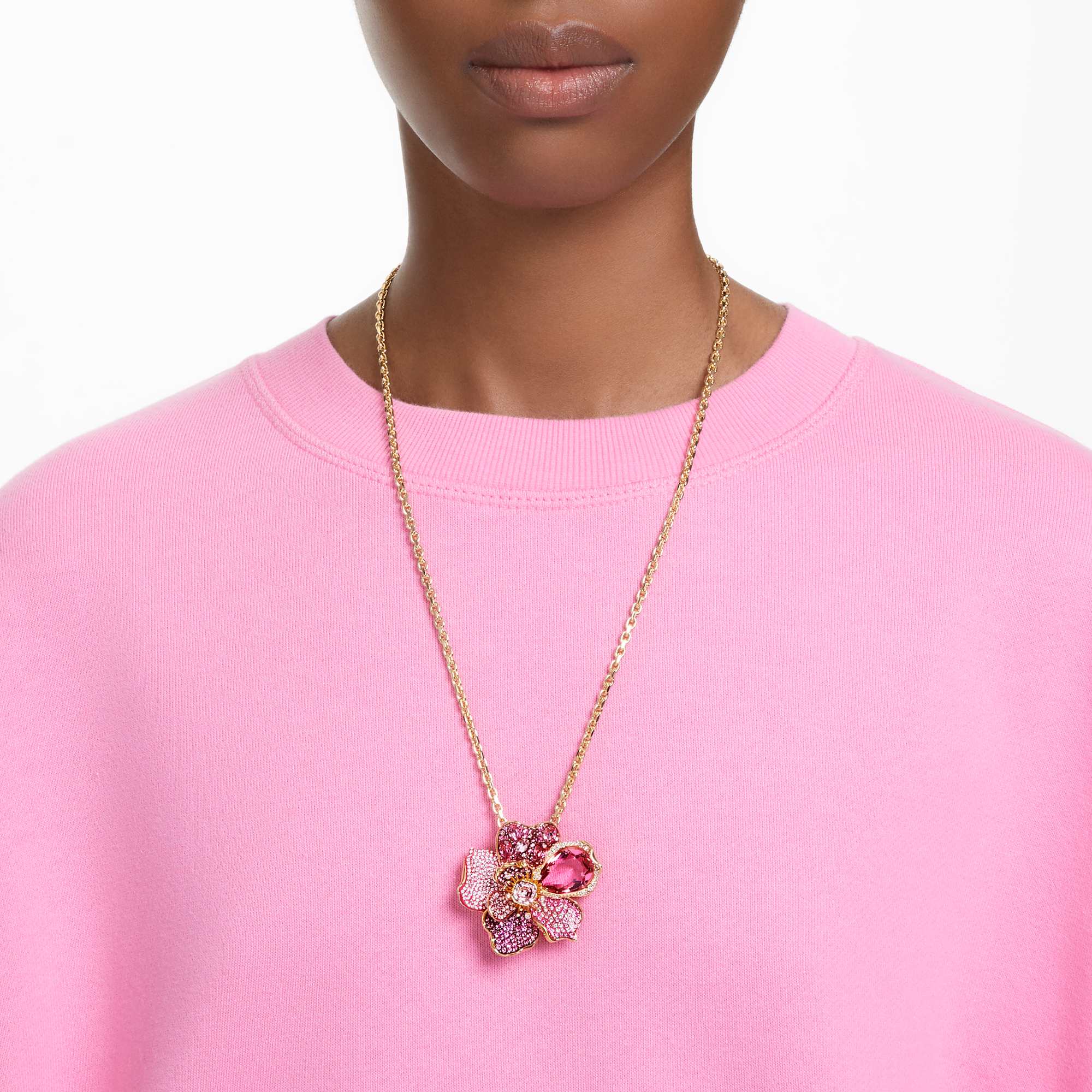 idyllia-pendant-and-brooch-pavC3A9-flower-pink-18k-gold-finish-swarovski-5652068