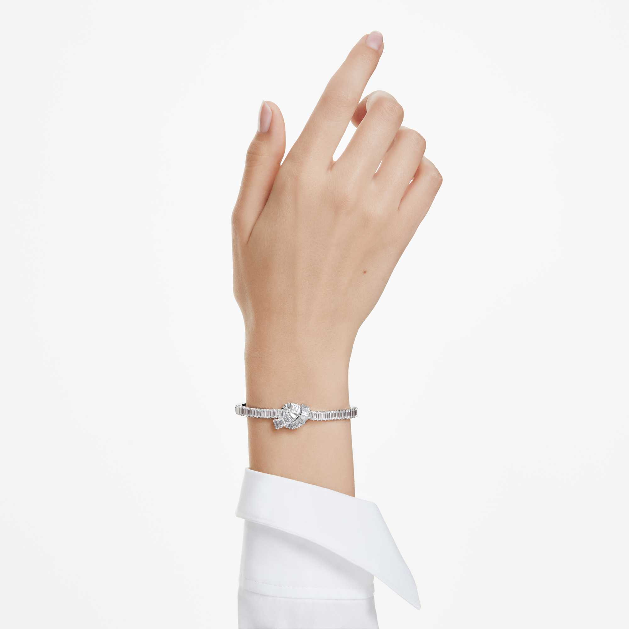 matrix-bangle-baguette-cut-knot-white-rhodium-plated-swarovski-5727117