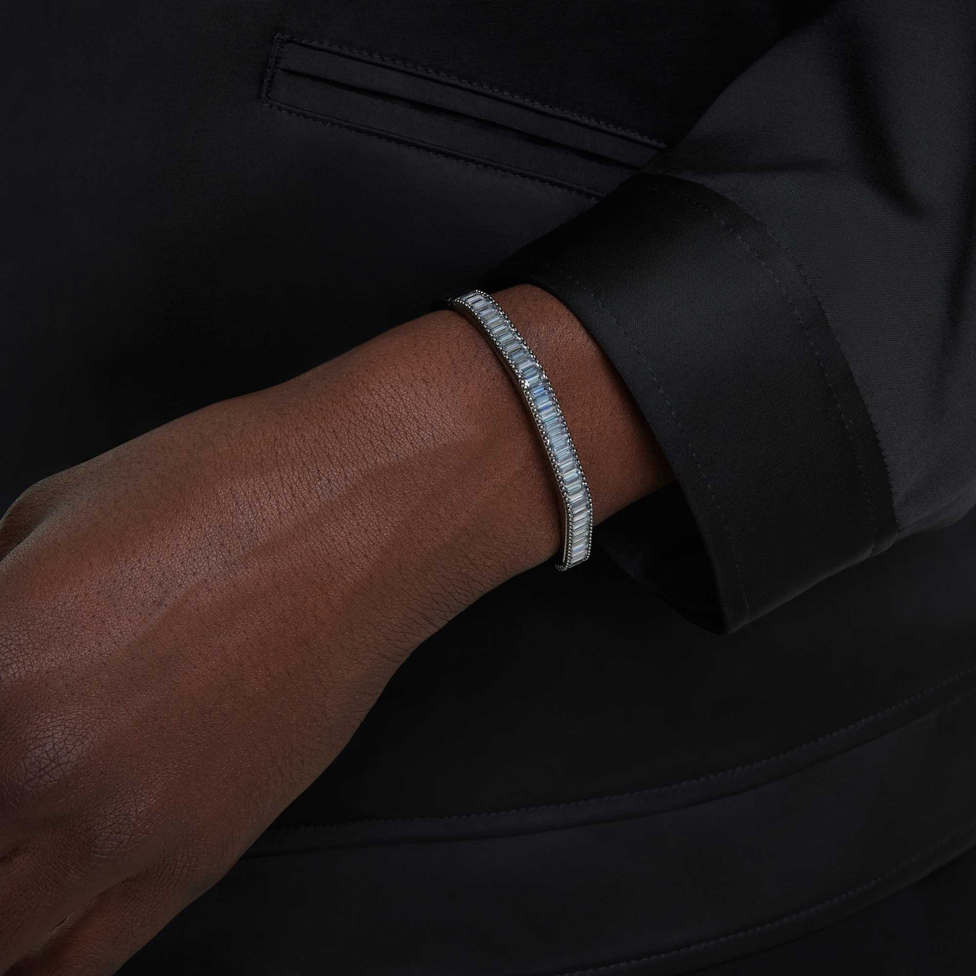 matrix-bangle-baguette-cut-octagon-shape-gray-ruthenium-plated-swarovski-5720365