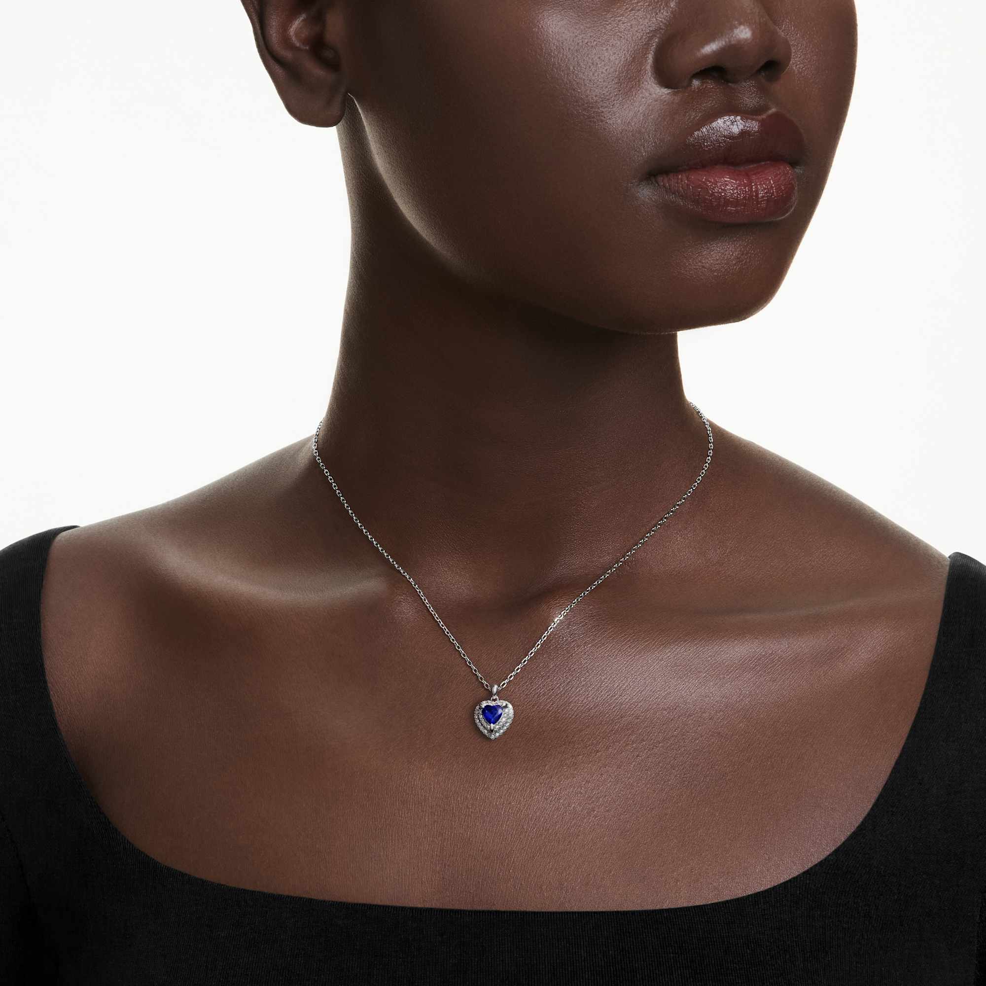 one-pendant-heart-cut-pavC3A9-heart-blue-rhodium-plated-swarovski-5743579